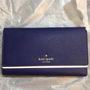 SALE!!🔥PRICE DROP‼️ Kate Spade Sapphire Wallet 💕